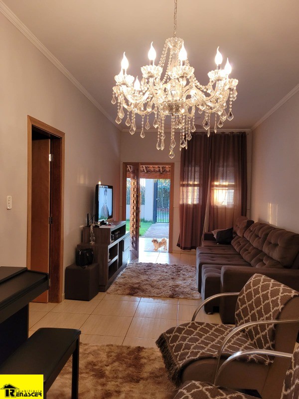 Casa com 3 quartos à venda, 1300m² — foto 1 de 13