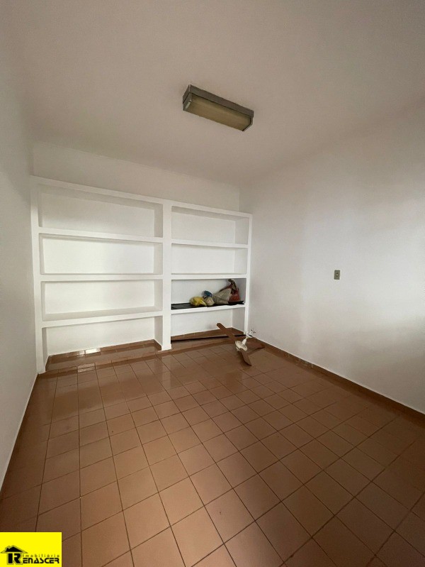 Casa com 3 quartos à venda, 297m² — foto 22 de 30