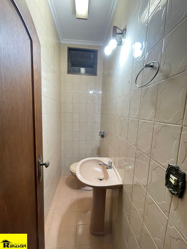 Casa com 3 quartos à venda, 297m² — foto 9 de 30