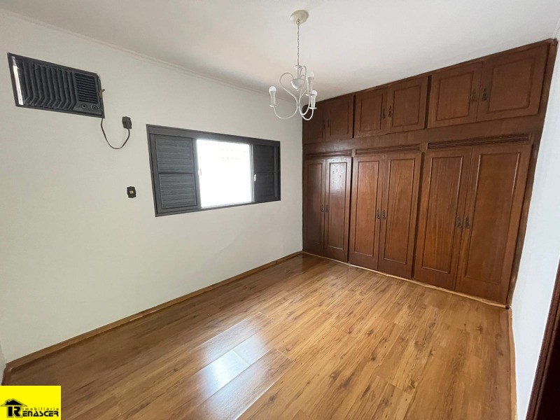 Casa com 3 quartos à venda, 297m² — foto 11 de 30