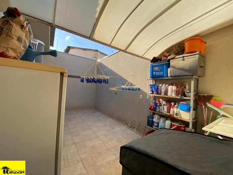 Casa com 3 quartos à venda, 262m² — foto 12 de 22