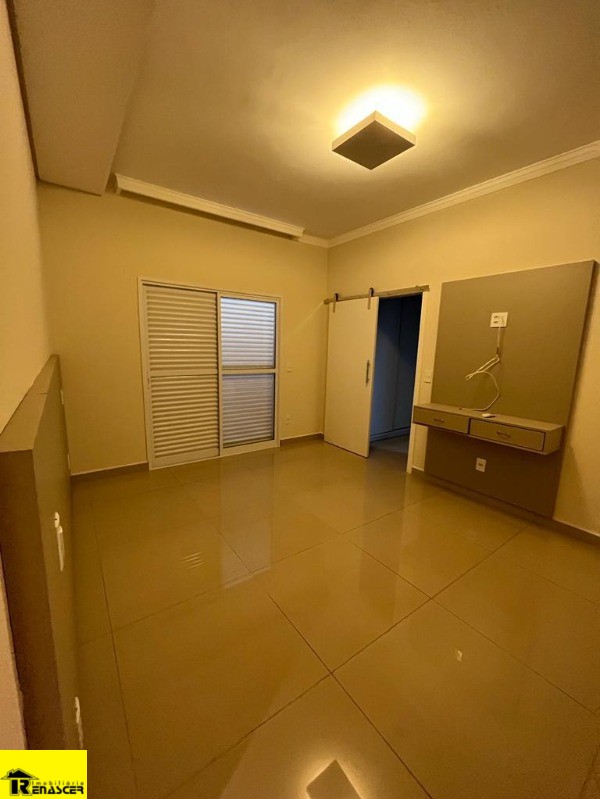 Casa de Condomínio com 4 quartos à venda e aluguel, 430m² — foto 8 de 11