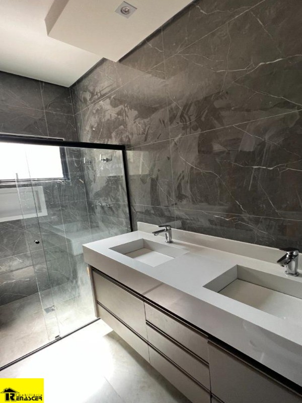 Casa de Condomínio com 3 quartos à venda, 256m² — foto 14 de 15