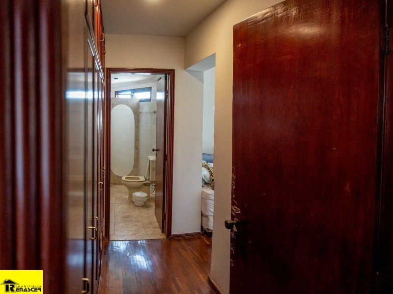 Apartamento com 4 quartos à venda, 220m² — foto 11 de 30