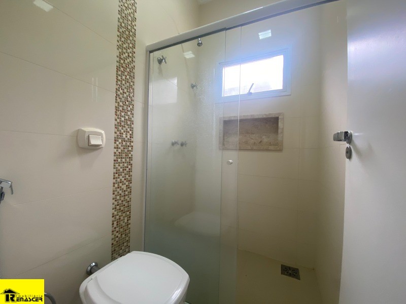 Casa de Condomínio com 4 quartos à venda e aluguel, 215m² — foto 9 de 21