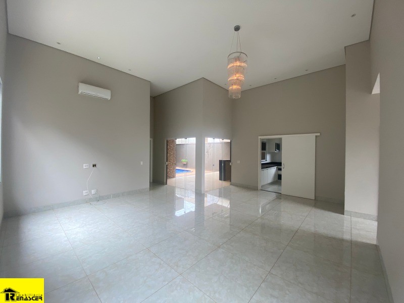 Casa de Condomínio com 4 quartos à venda e aluguel, 215m² — foto 18 de 21