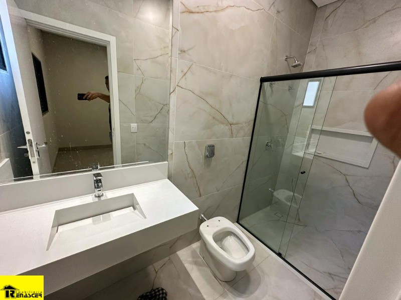 Casa de Condomínio com 3 quartos à venda, 215m² — foto 10 de 21