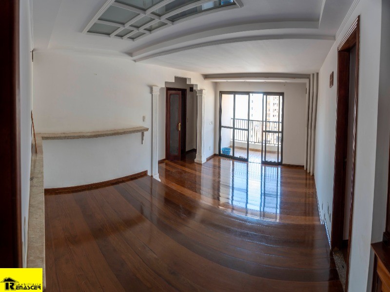 Apartamento com 4 quartos à venda, 220m² — foto 2 de 30