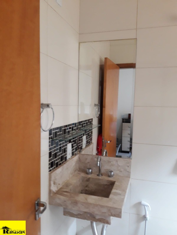 Casa de Condomínio com 4 quartos à venda, 230m² — foto 31 de 39
