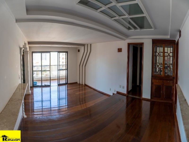 Apartamento com 4 quartos à venda, 220m² — foto 1 de 30