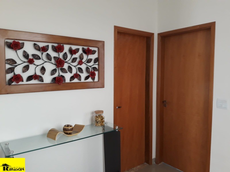 Casa de Condomínio com 4 quartos à venda, 230m² — foto 12 de 39