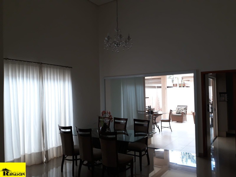 Casa de Condomínio com 4 quartos à venda, 230m² — foto 15 de 39