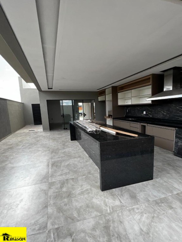 Casa de Condomínio com 3 quartos à venda, 256m² — foto 6 de 15