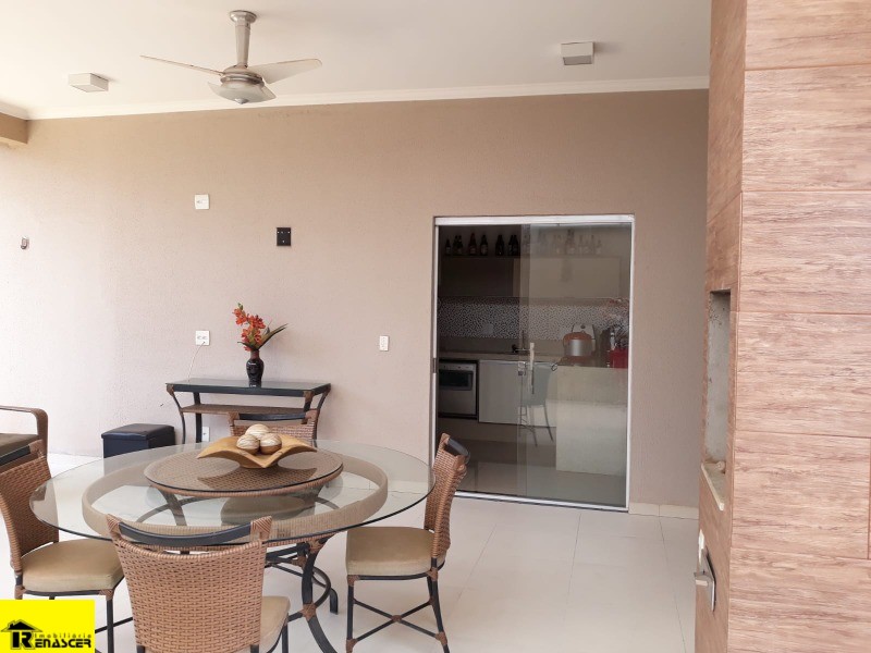Casa de Condomínio com 4 quartos à venda, 230m² — foto 19 de 39