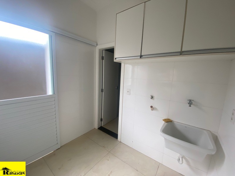 Casa de Condomínio com 4 quartos à venda e aluguel, 215m² — foto 15 de 21