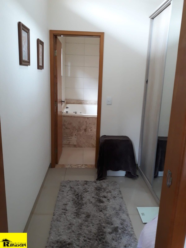 Casa de Condomínio com 4 quartos à venda, 230m² — foto 33 de 39