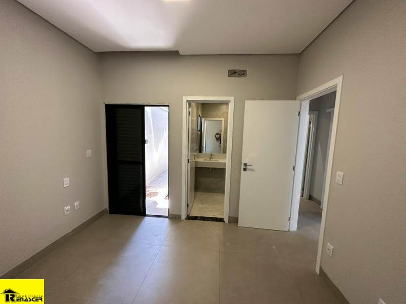 Casa de Condomínio com 3 quartos à venda, 215m² — foto 7 de 21