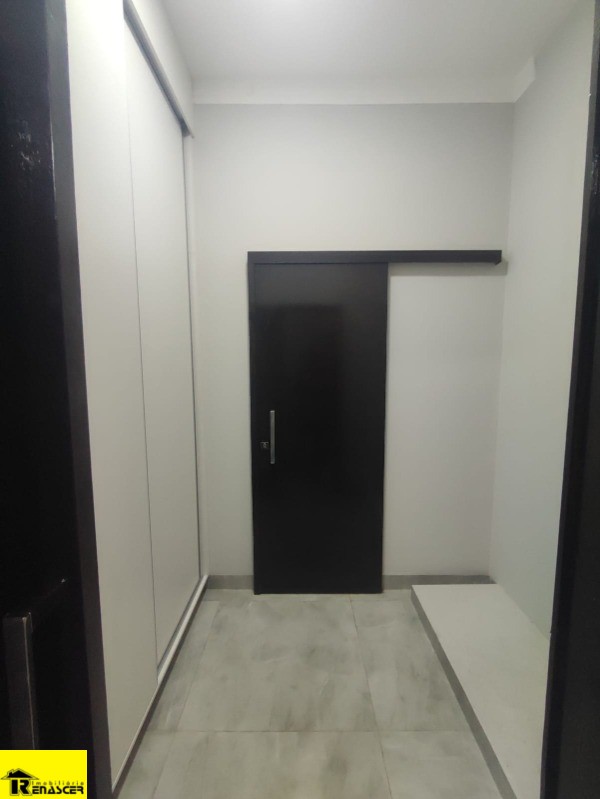 Casa de Condomínio com 3 quartos à venda, 253m² — foto 21 de 46