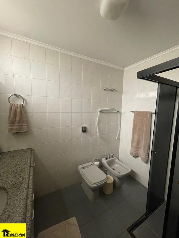 Apartamento com 4 quartos à venda, 300m² — foto 16 de 24