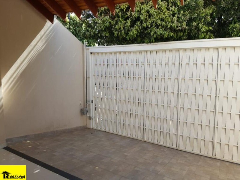 Casa com 3 quartos à venda, 484m² — foto 2 de 30