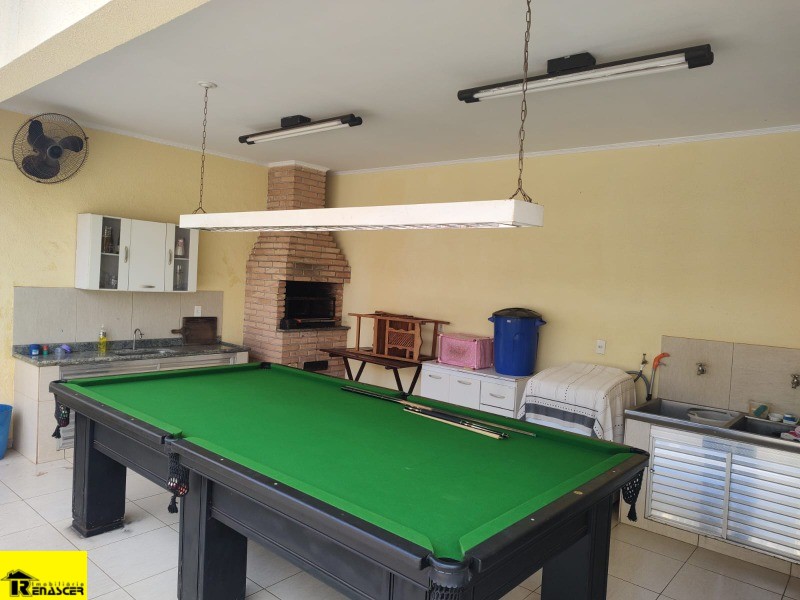 Casa com 3 quartos à venda, 270m² — foto 23 de 24
