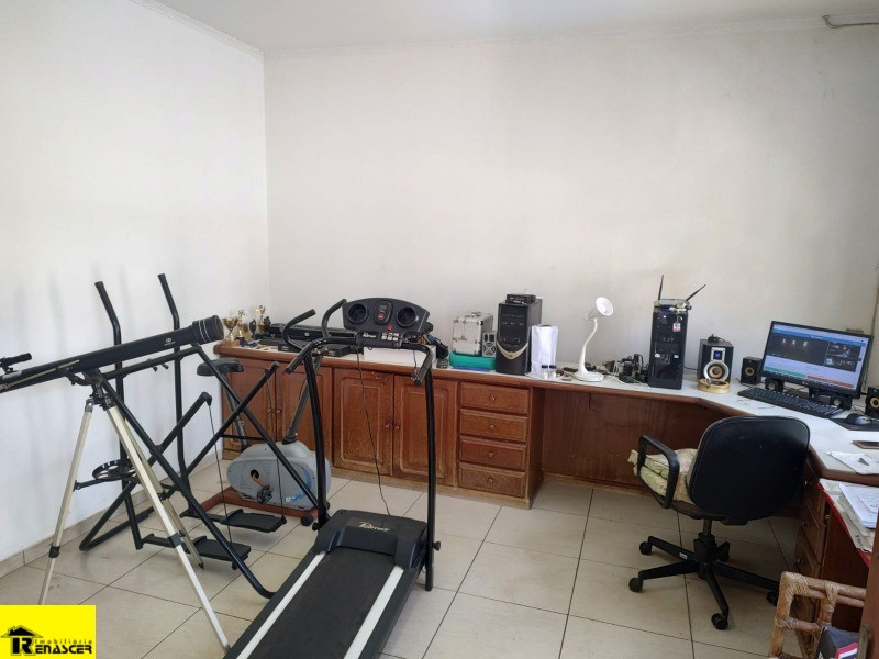 Casa com 3 quartos à venda, 270m² — foto 24 de 24