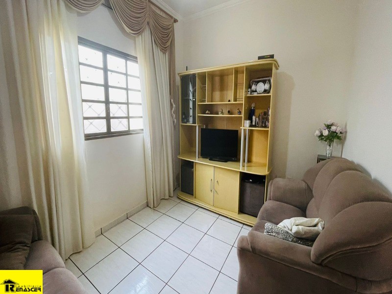 Casa com 3 quartos à venda, 352m² — foto 5 de 14