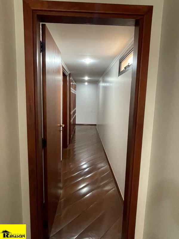Apartamento com 4 quartos à venda, 300m² — foto 11 de 24