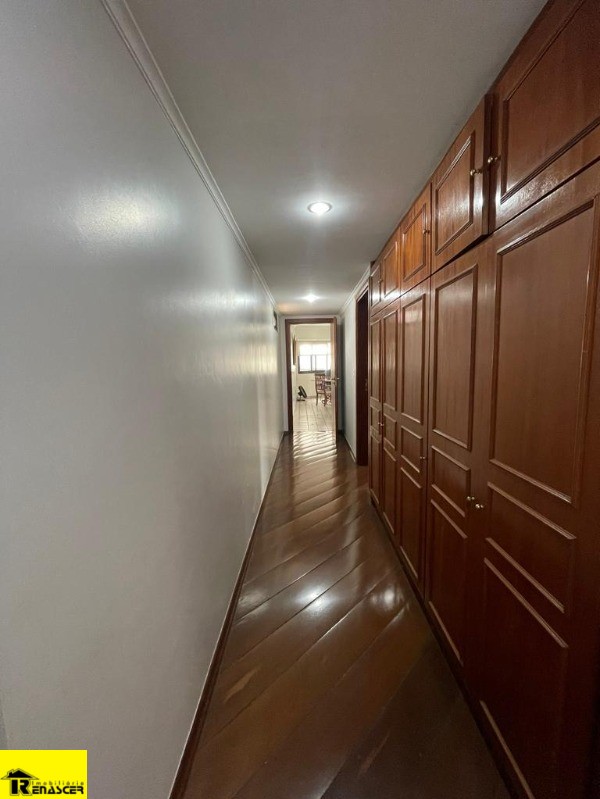 Apartamento com 4 quartos à venda, 300m² — foto 21 de 24