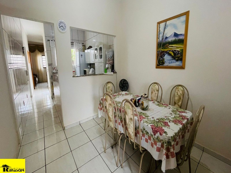 Casa com 3 quartos à venda, 352m² — foto 4 de 14