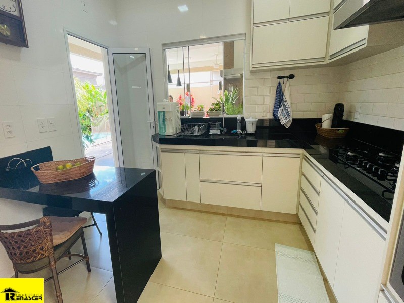 Casa de Condomínio com 3 quartos à venda, 400m² — foto 14 de 28
