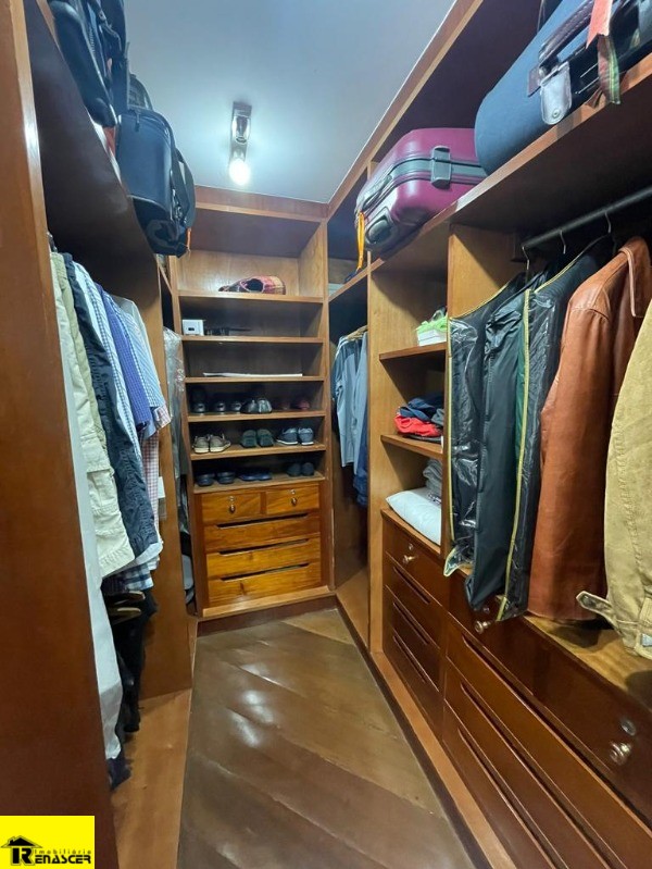 Apartamento com 4 quartos à venda, 300m² — foto 20 de 24