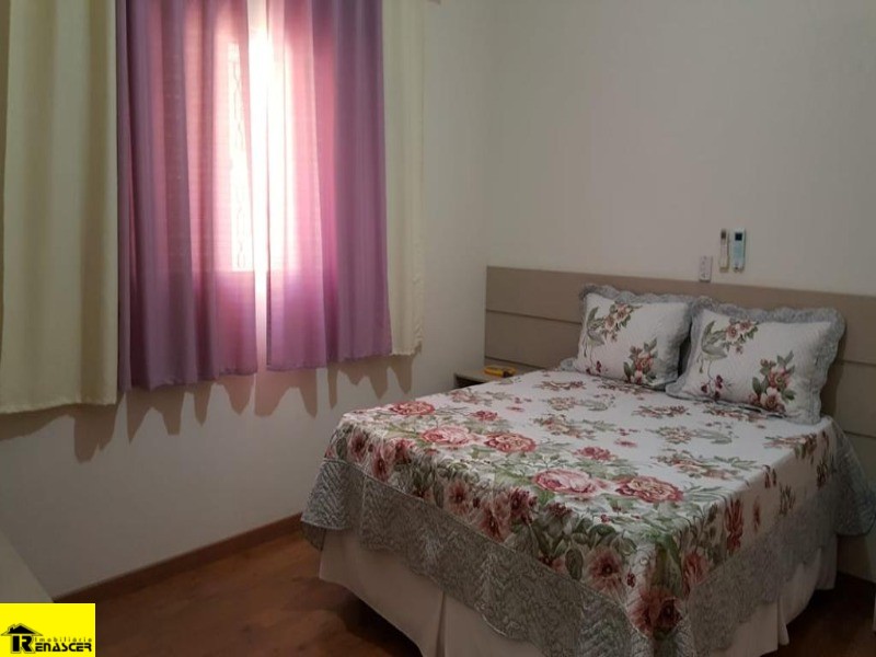 Casa com 3 quartos à venda, 484m² — foto 15 de 30
