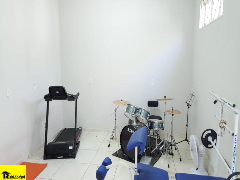 Casa com 3 quartos à venda, 484m² — foto 22 de 30