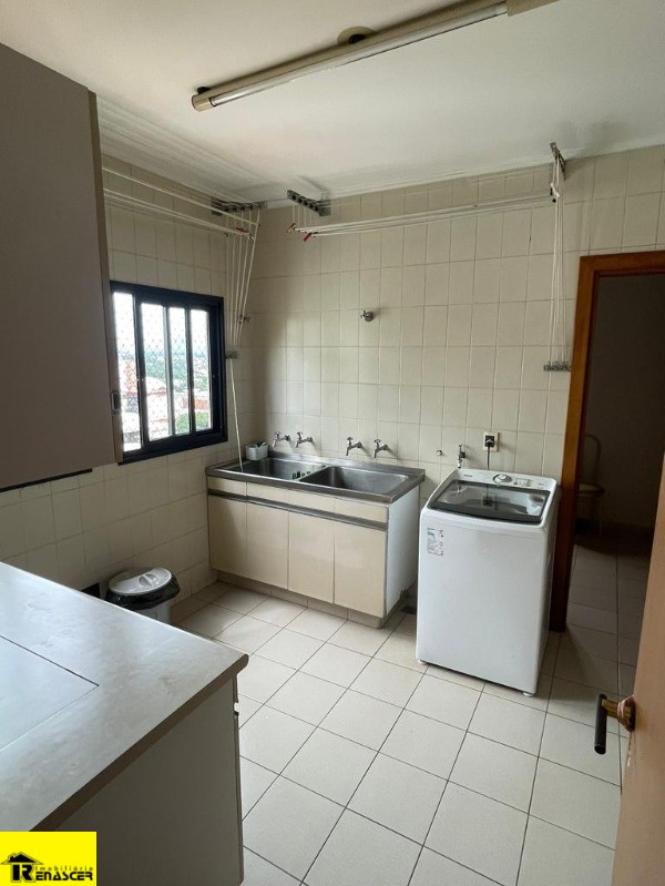 Apartamento com 4 quartos à venda, 300m² — foto 10 de 24