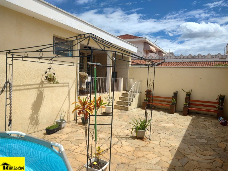 Casa com 3 quartos à venda, 270m² — foto 22 de 24
