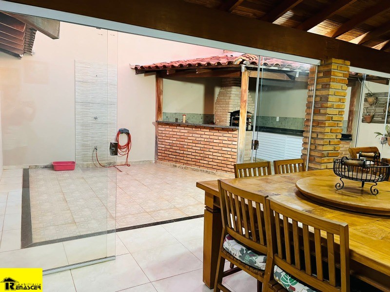 Casa com 2 quartos à venda, 200m² — foto 16 de 49