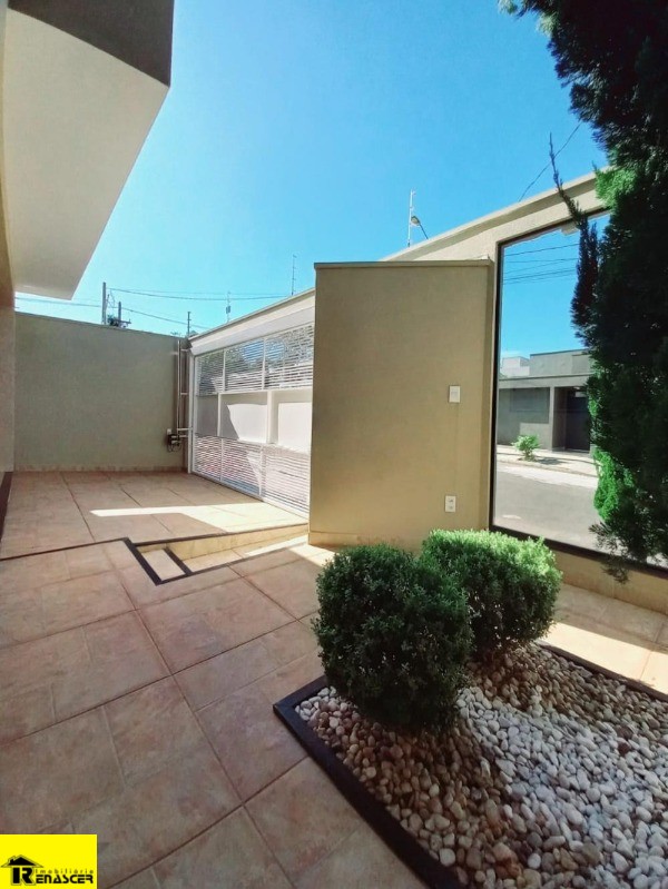 Casa com 3 quartos à venda, 200m² — foto 5 de 21