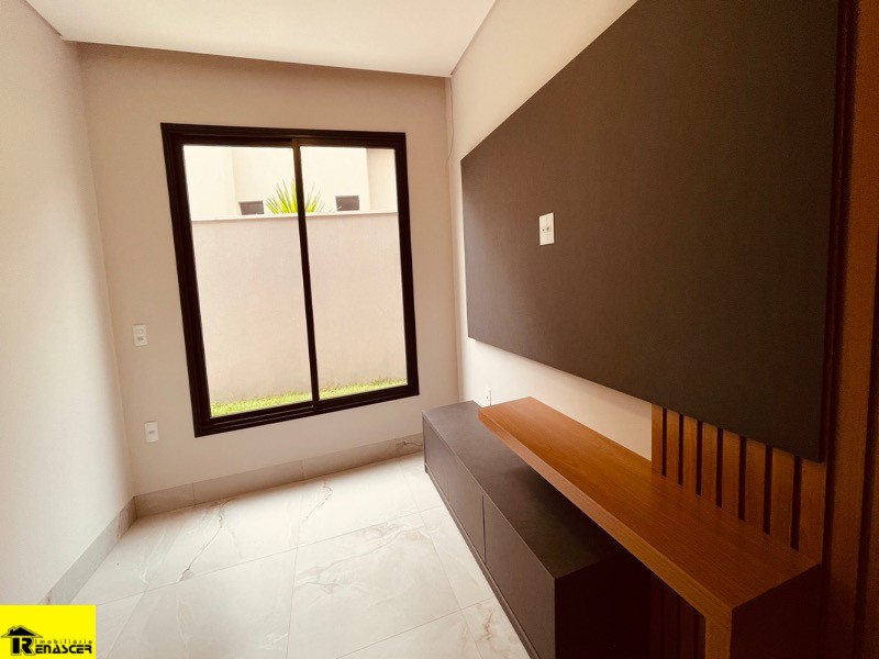 Casa de Condomínio com 3 quartos à venda, 250m² — foto 4 de 21
