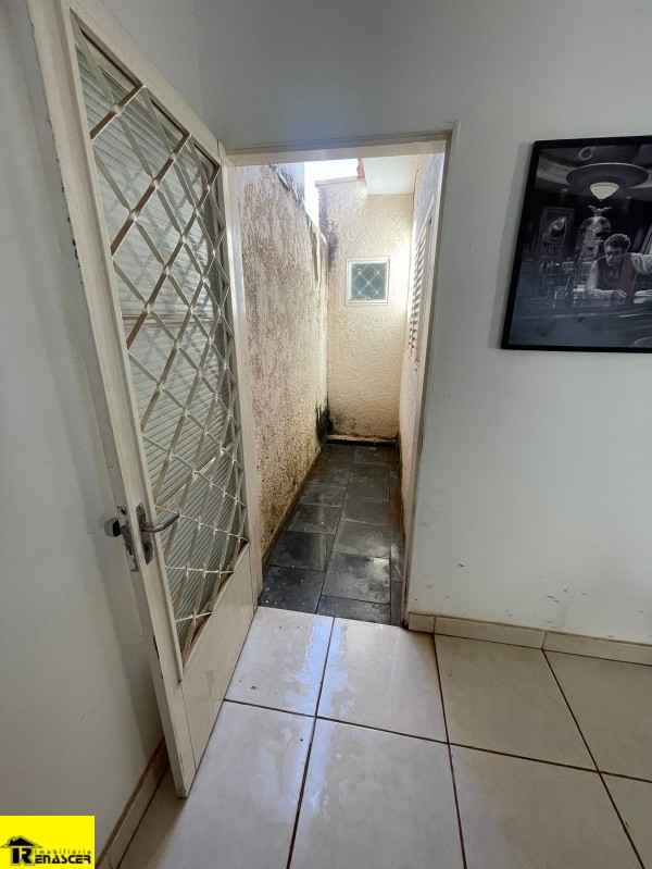 Casa com 3 quartos à venda — foto 13 de 25