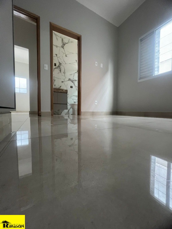 Casa com 3 quartos à venda, 120m² — foto 24 de 39