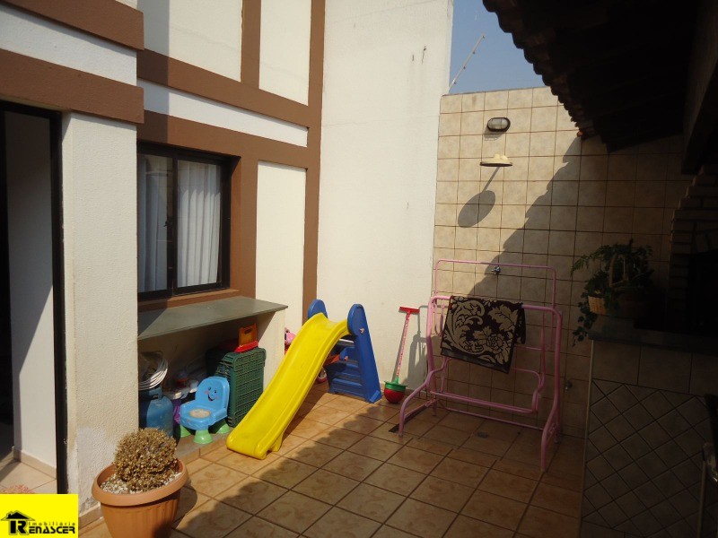 Casa de Condomínio com 3 quartos à venda, 160m² — foto 8 de 15