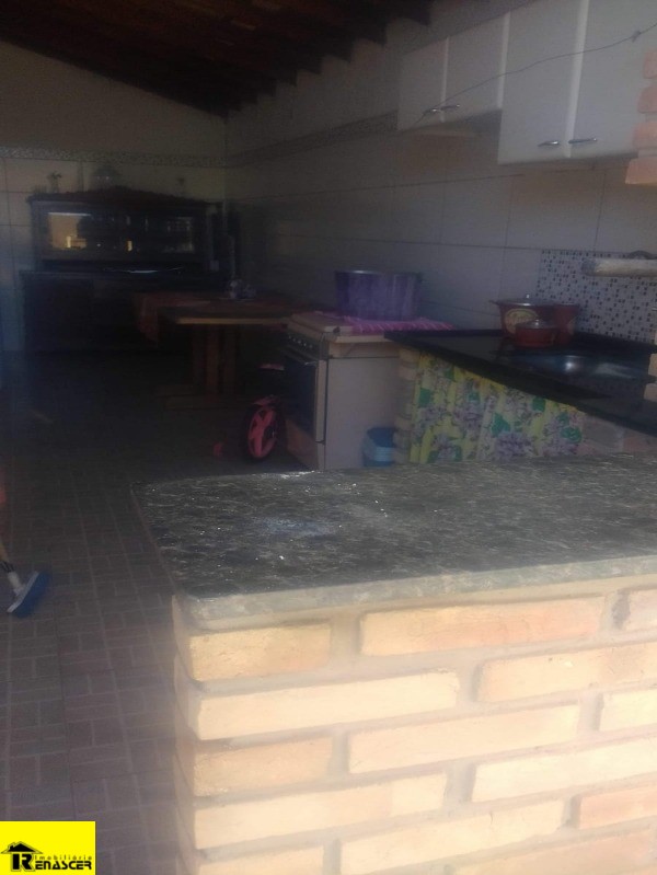Casa com 3 quartos à venda, 202m² — foto 14 de 27