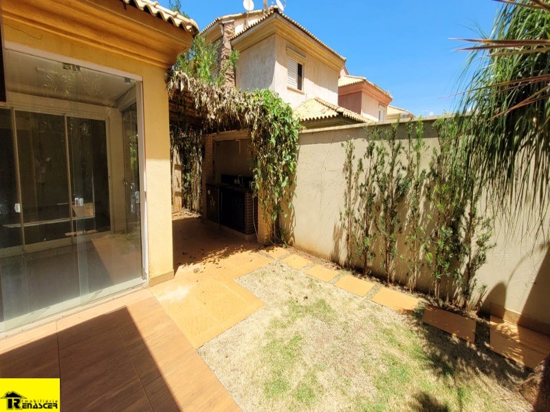 Casa de Condomínio com 3 quartos à venda e aluguel, 310m² — foto 42 de 44