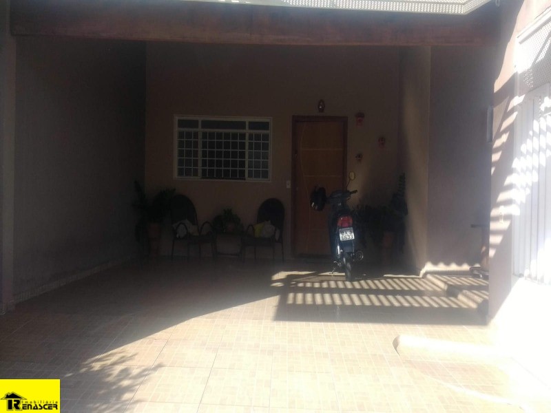 Casa com 3 quartos à venda, 202m² — foto 4 de 27