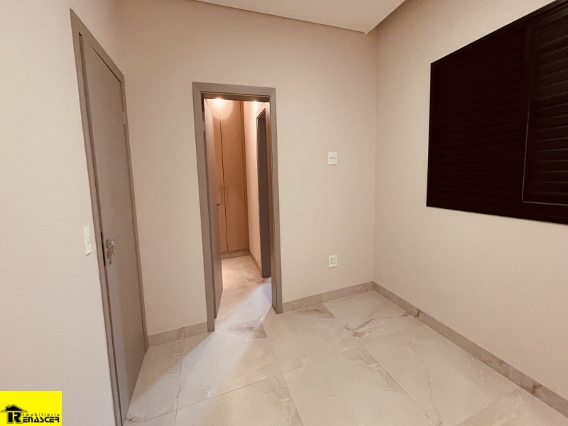 Casa de Condomínio com 3 quartos à venda, 250m² — foto 19 de 21