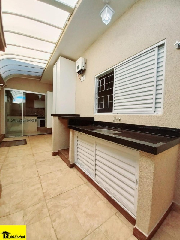 Casa com 3 quartos à venda, 200m² — foto 19 de 21