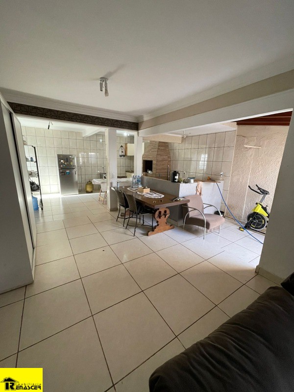 Casa com 3 quartos à venda — foto 23 de 25