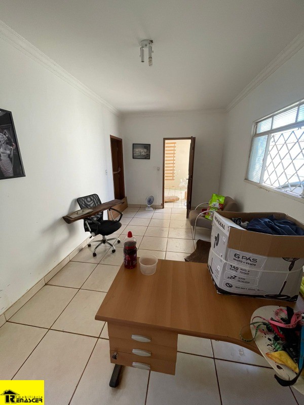 Casa com 3 quartos à venda — foto 8 de 25