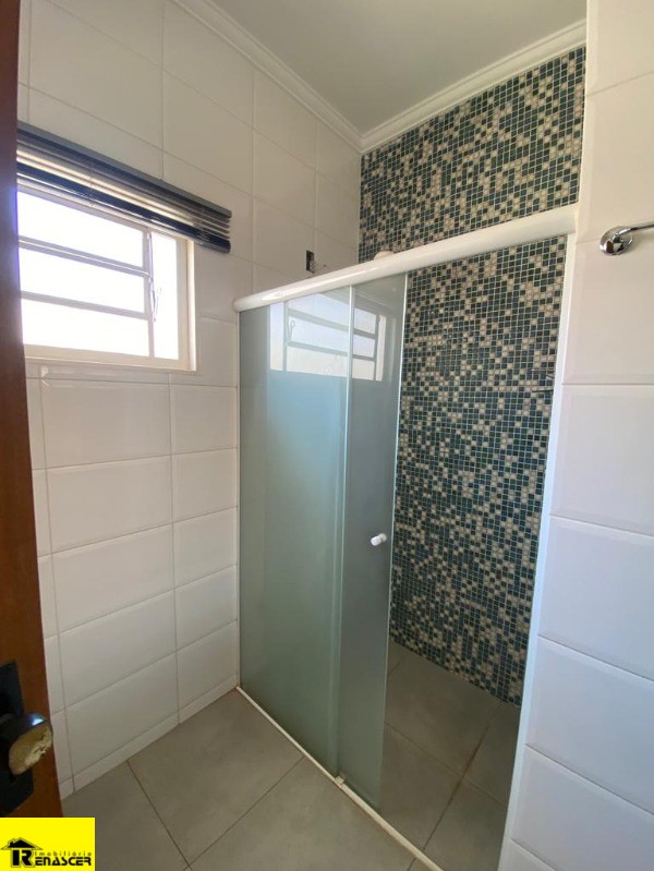 Casa com 4 quartos à venda e aluguel, 300m² — foto 18 de 22